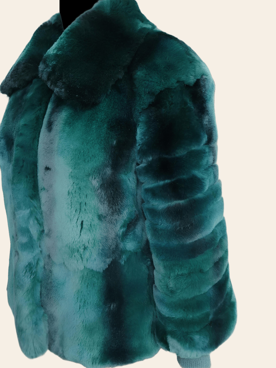 Зеленая короткая шуба - изображение 2