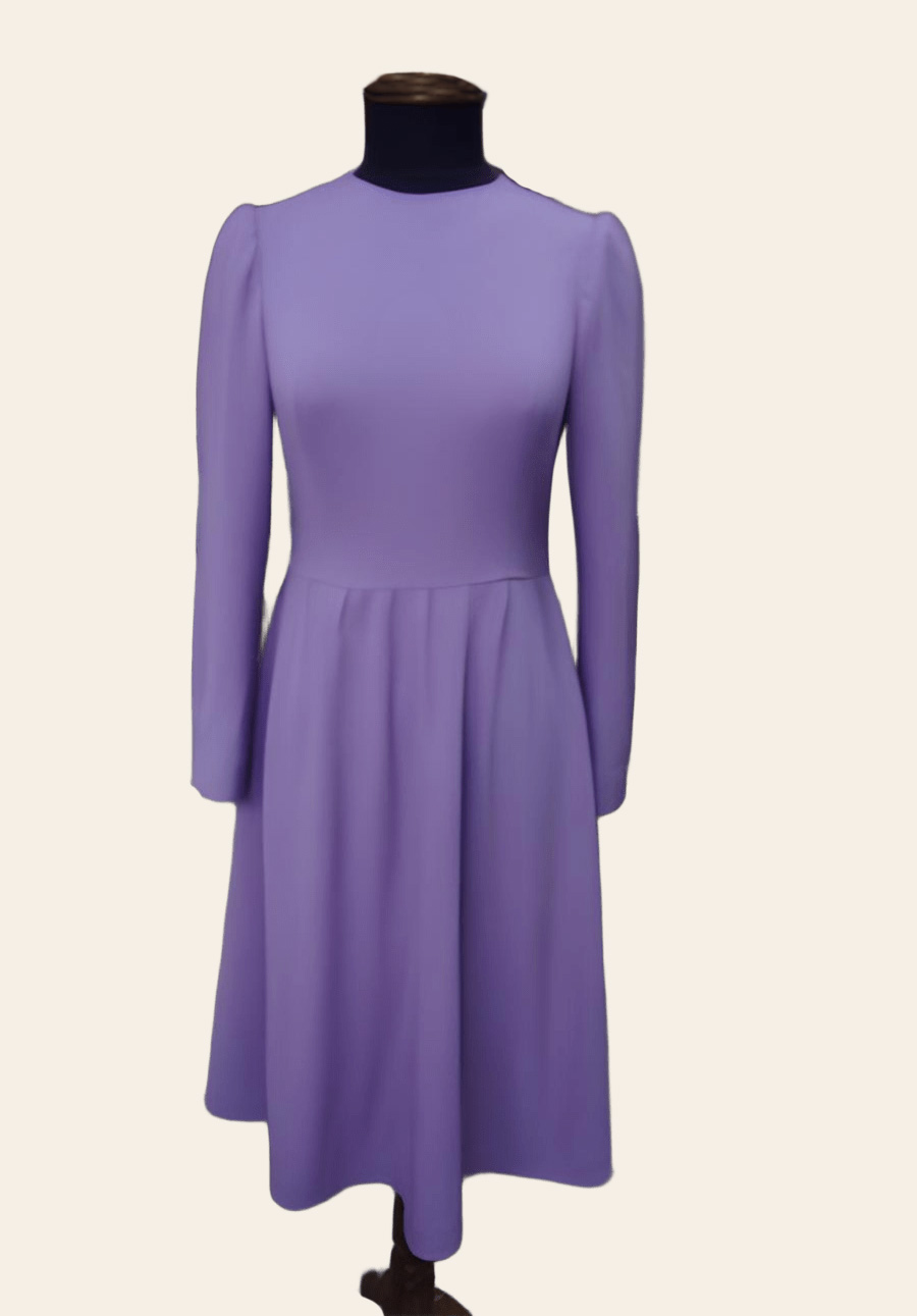 Сиреневое платье